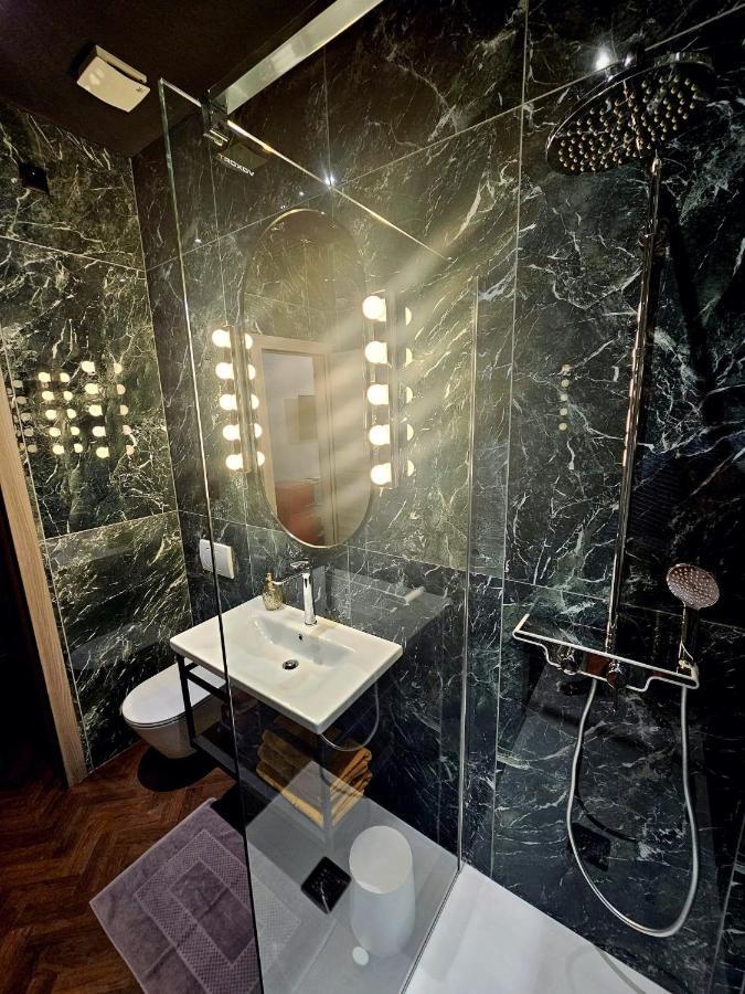 Booza 9 Luxury Room Split Bagian luar foto